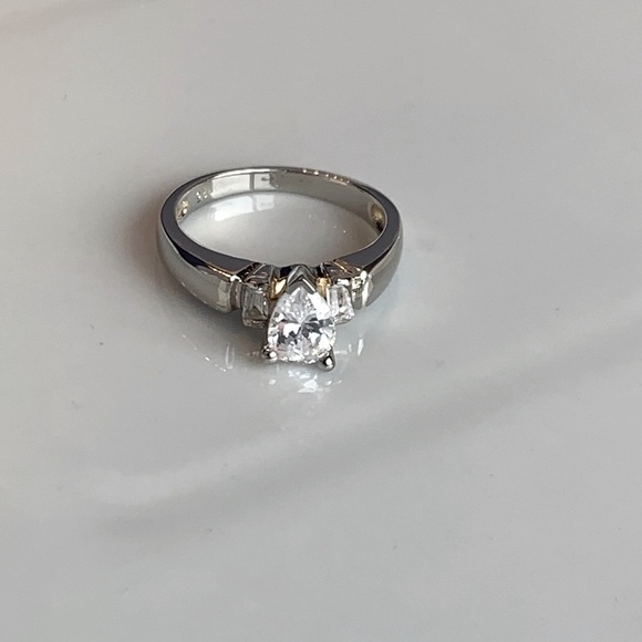 Stunning Pear shaped Ring silver 925. Gorg… - Picture 6 of 8